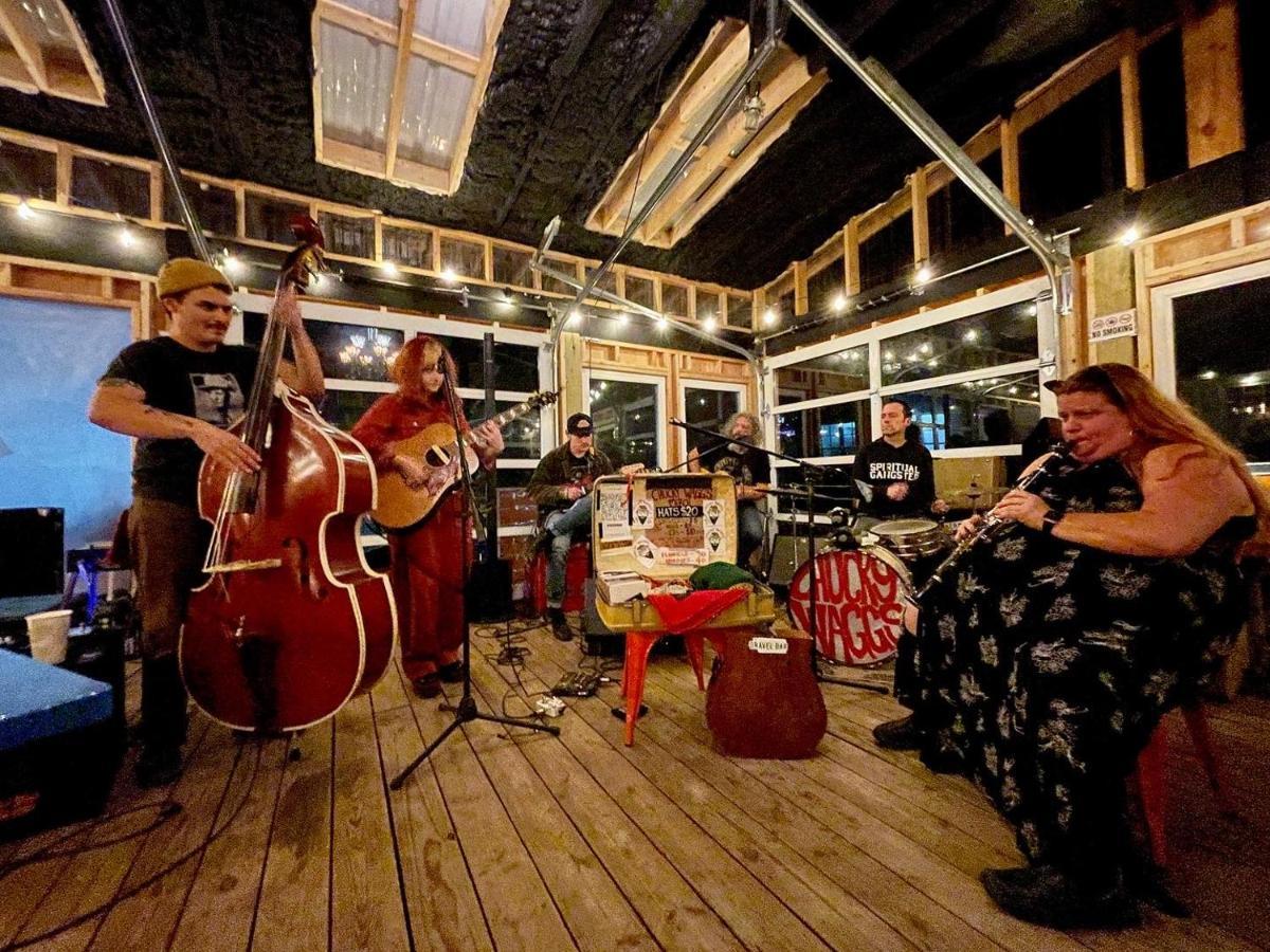 The Wanderoo Lodge Eureka Springs Exteriör bild