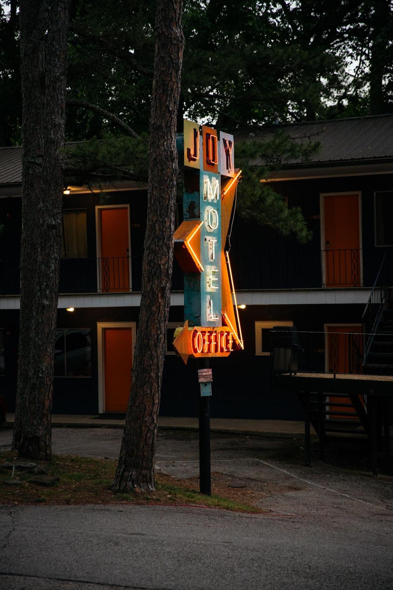 The Wanderoo Lodge Eureka Springs Exteriör bild