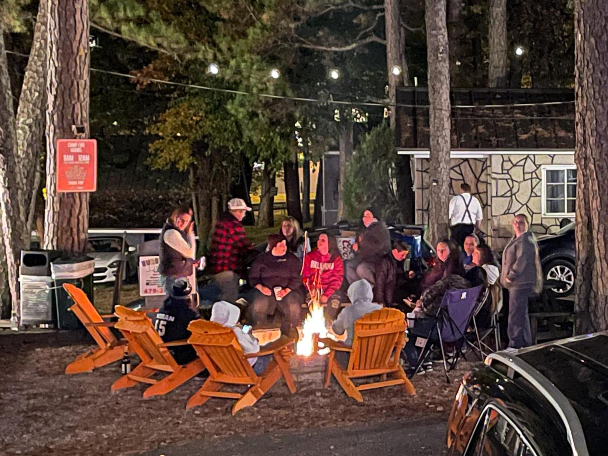 The Wanderoo Lodge Eureka Springs Exteriör bild